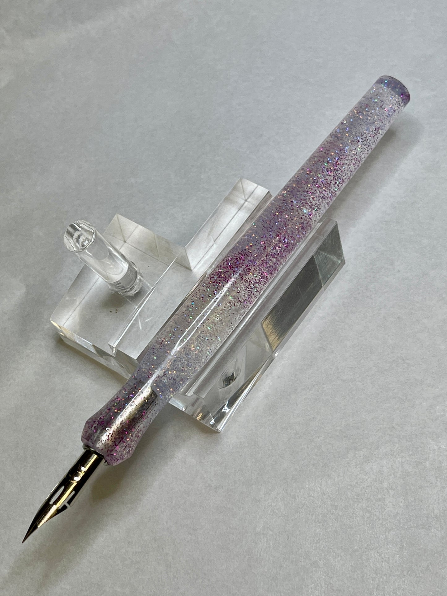 Z - Glitter Bomb Nib Holder (Pattie)