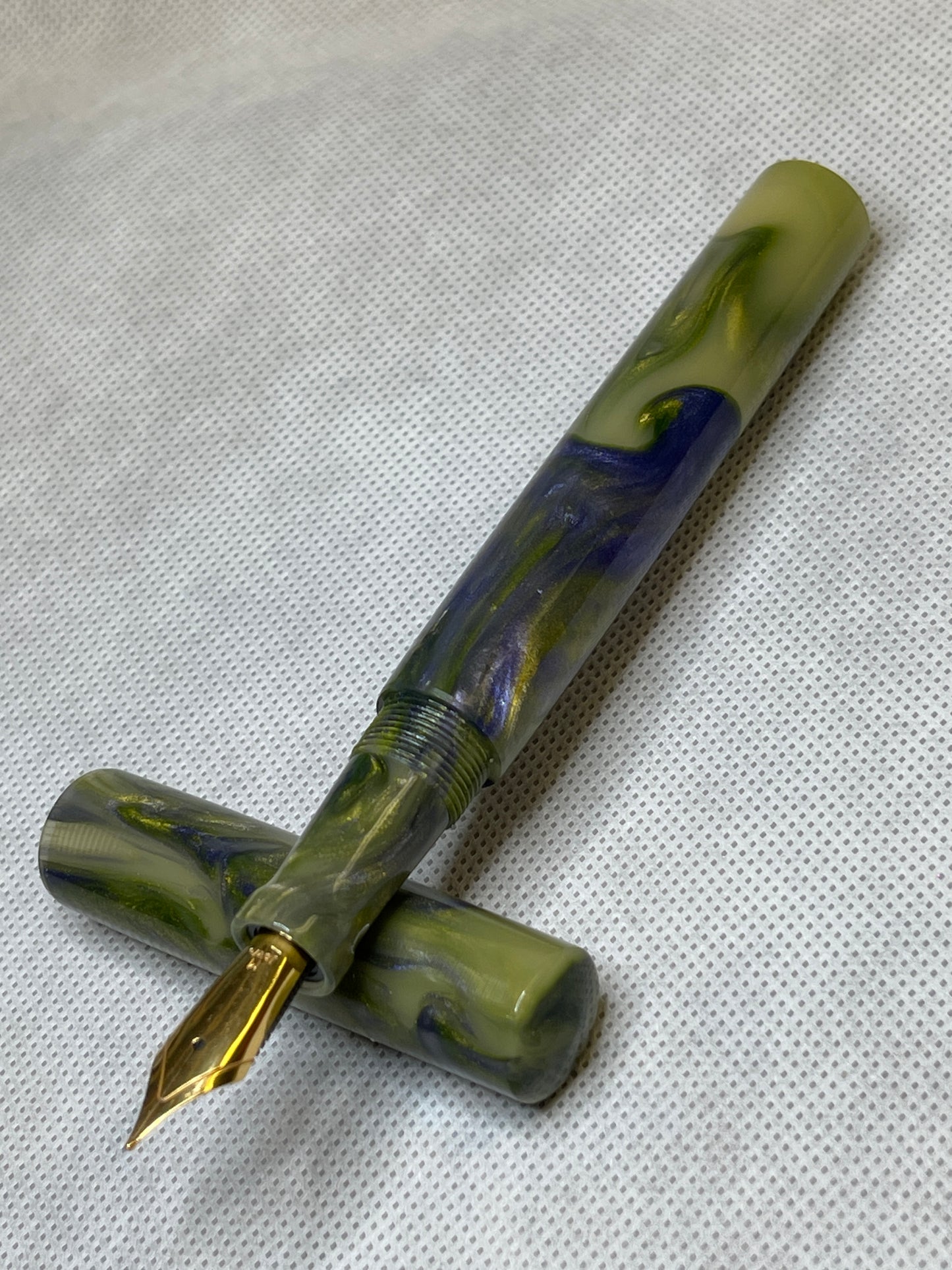 Mossy Blossom Fountain Pen (Peggy)