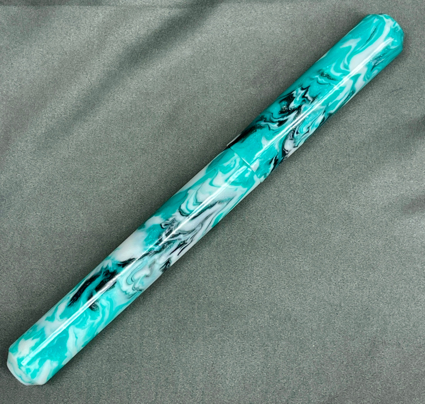 Z - Conch & Carbon 2.0 Pen
