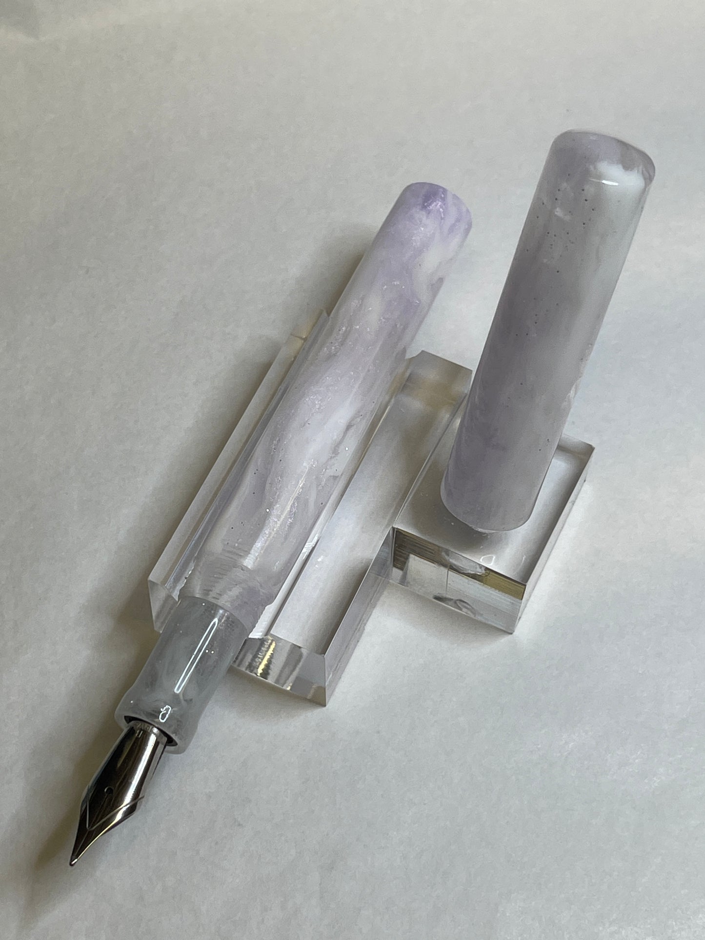 Ghost Lilac Fountain Pen