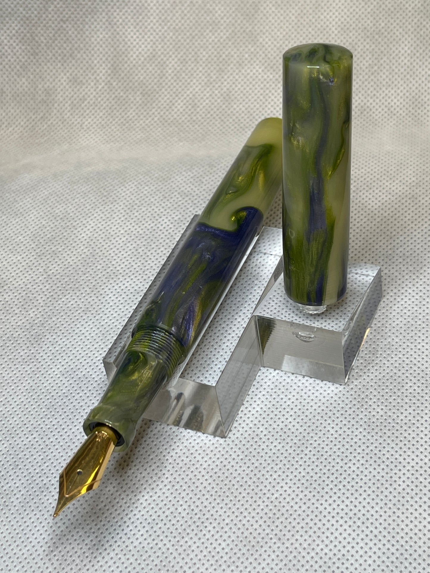 Mossy Blossom Fountain Pen (Peggy)
