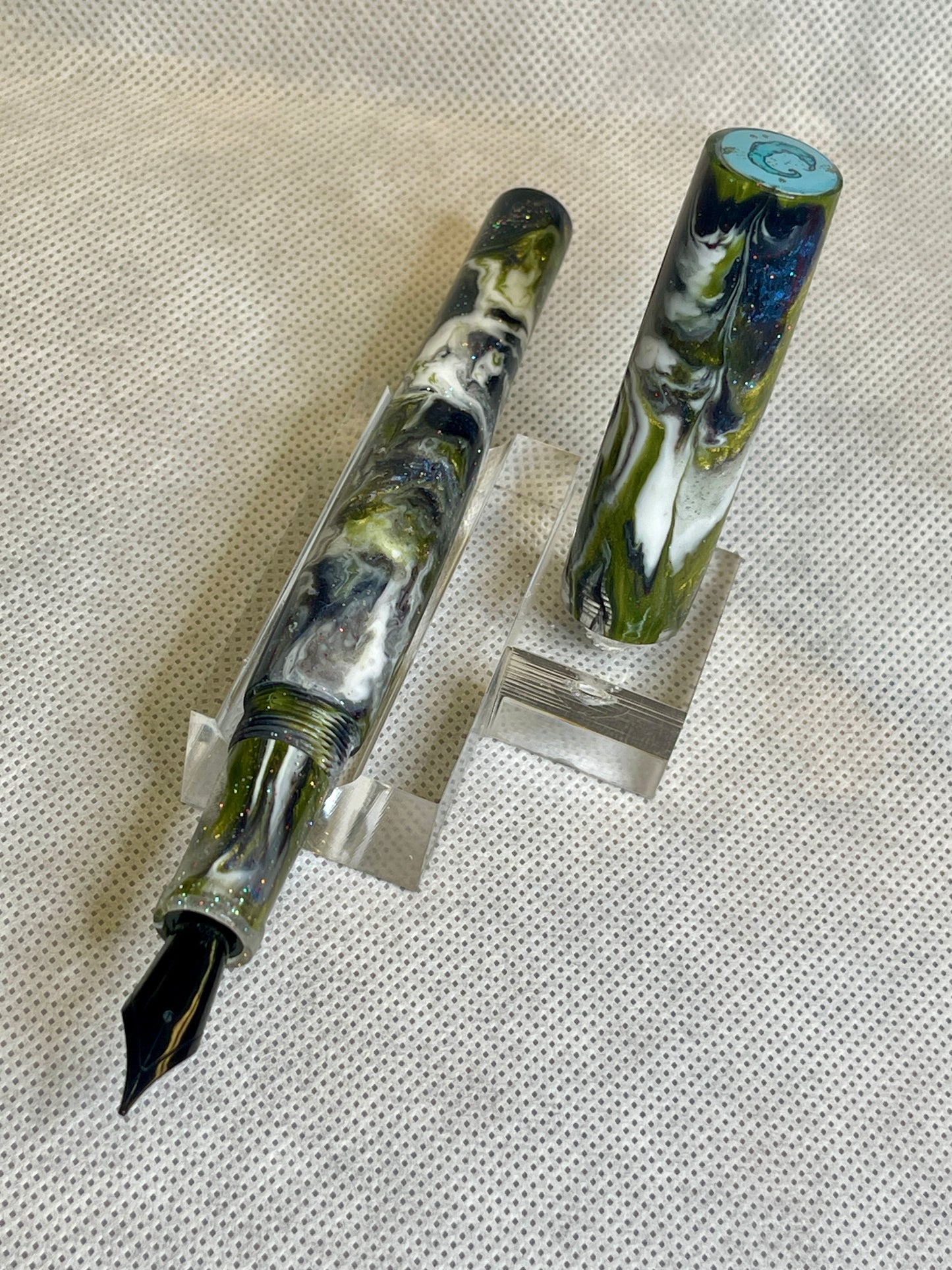 Say La Vie Fountain Pen (Murielle)