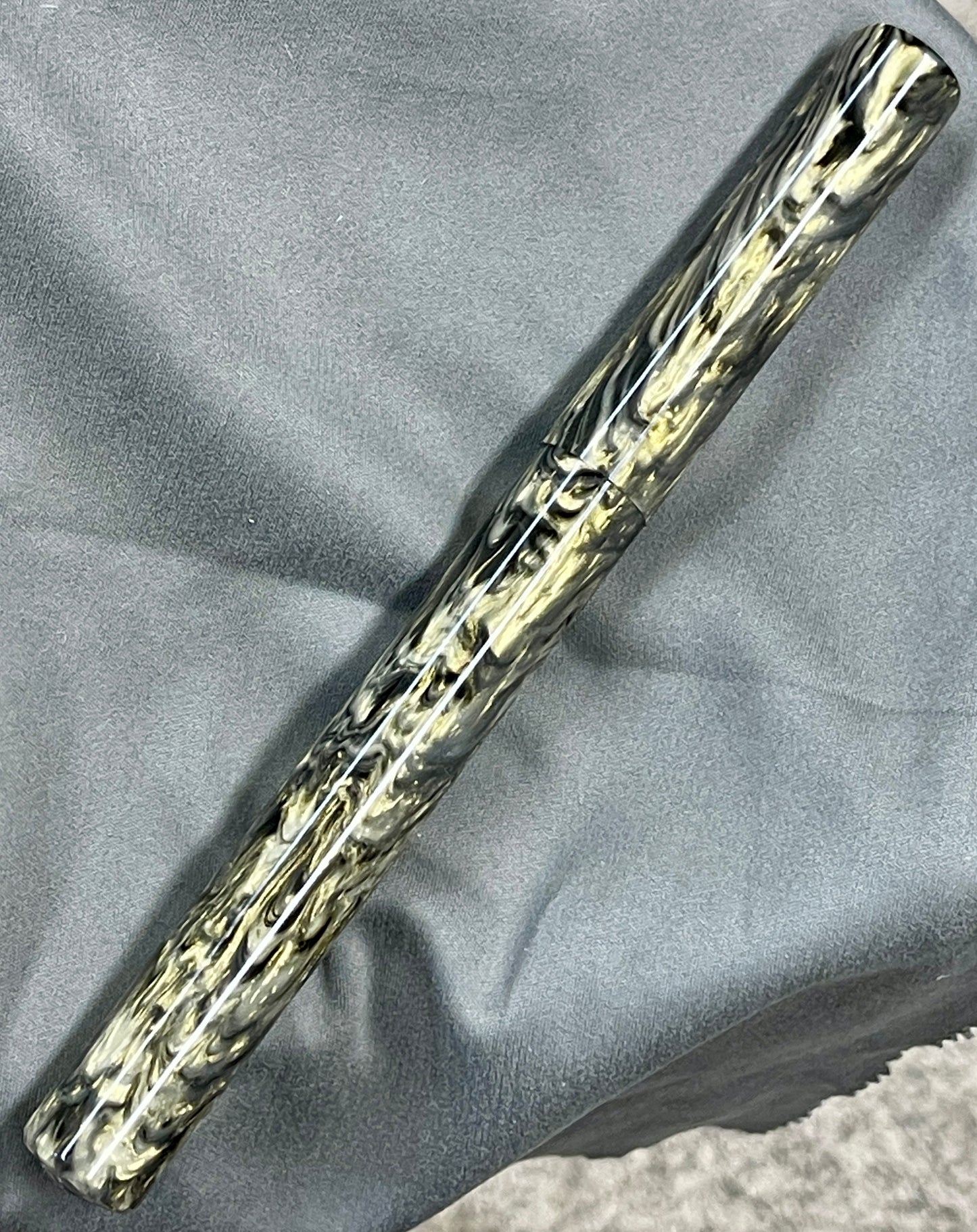 Z - Gold Abalone Pen