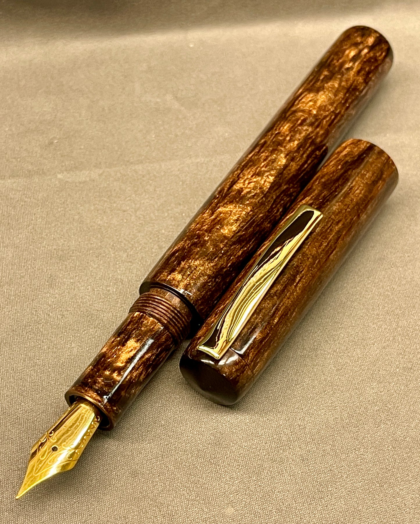 Z - Chocolate Pearl 2.0 Pen with clip