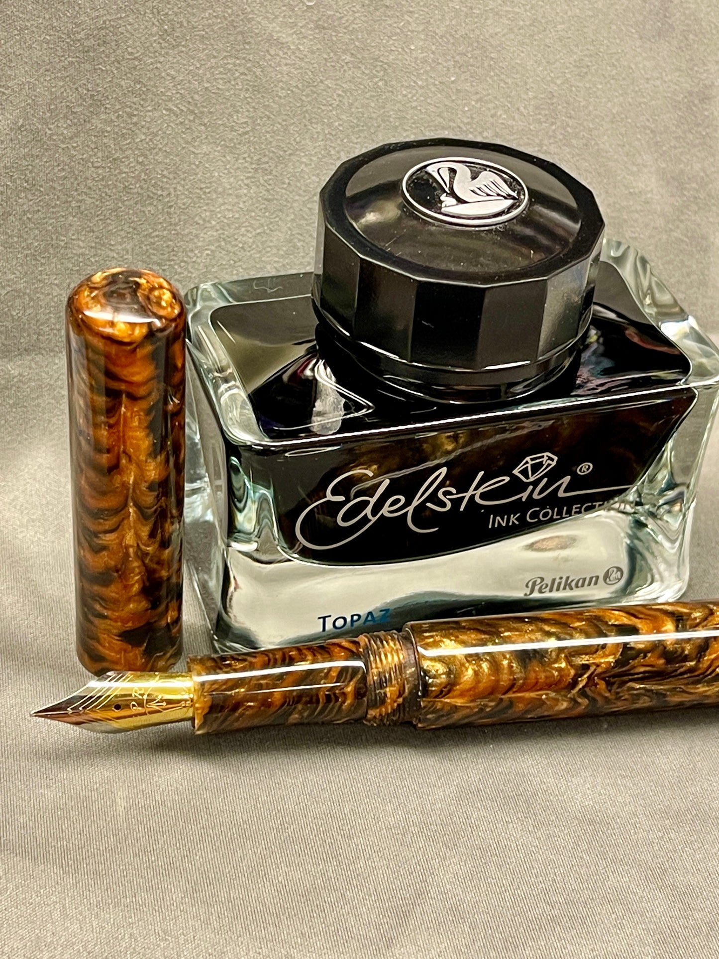 Z - Chocolate Marble Pen