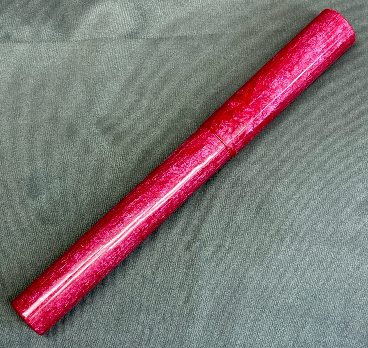 Z - Pink Pearl Pen (Sarah)