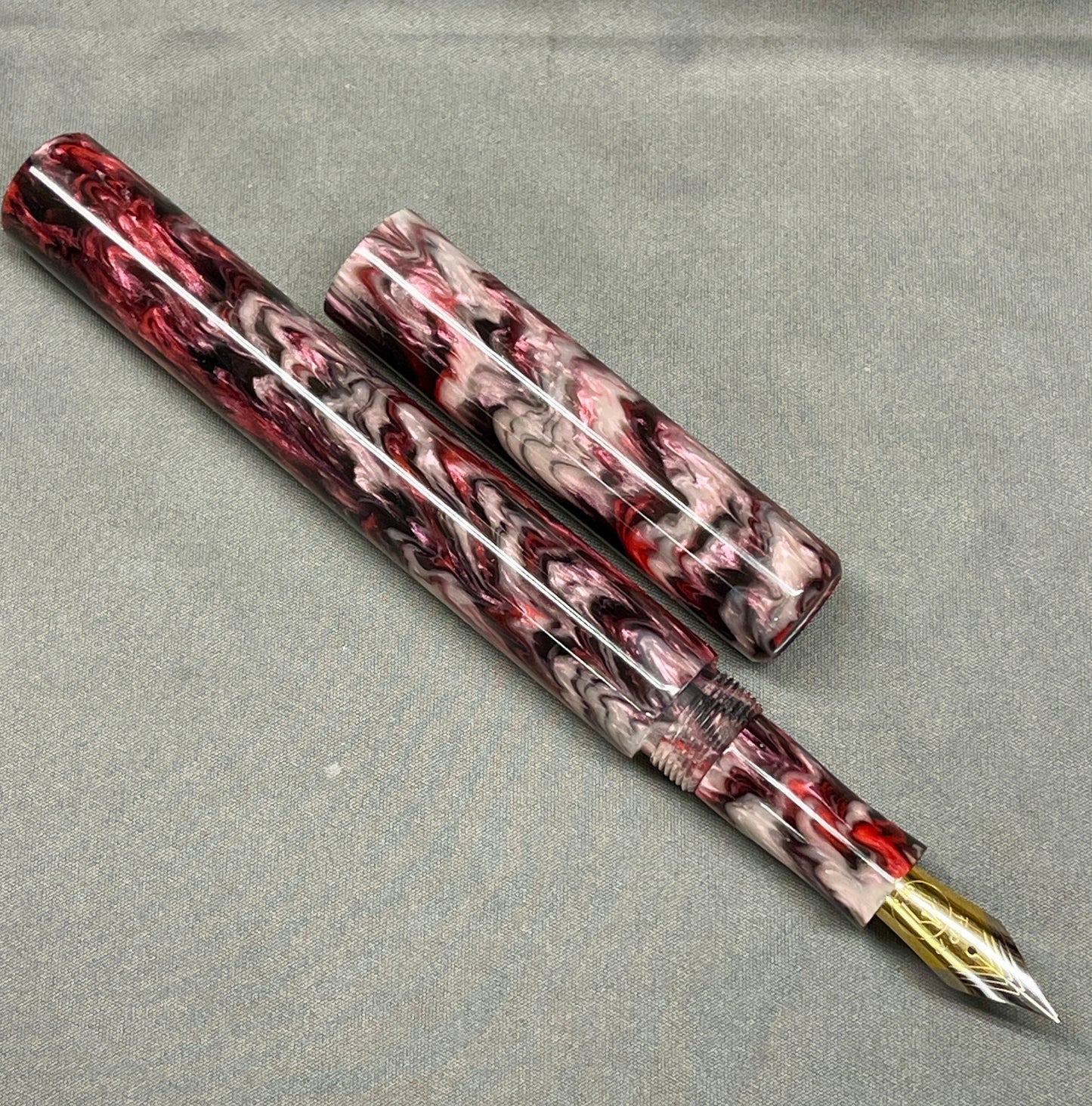 Z - Red Sea Abalone Pen