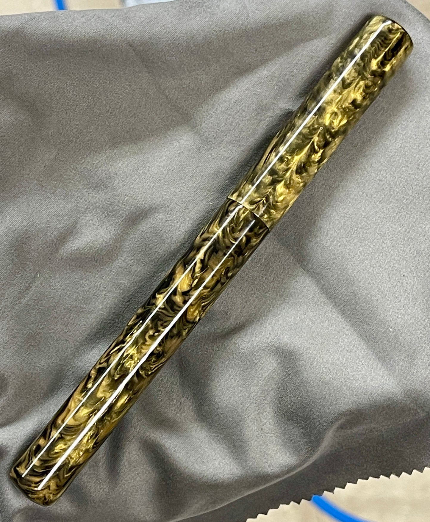 Z - Just Struck Gold! Pen
