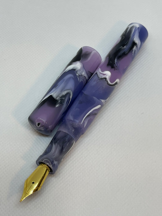 Betta Fight Fountain Pen