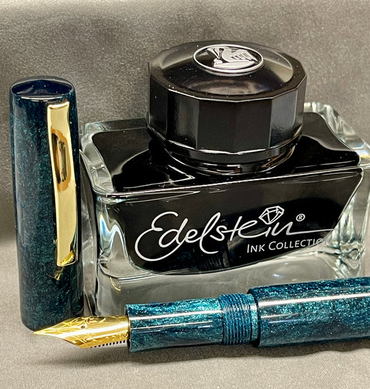 Z - Deep Green Pearl Pen with clip