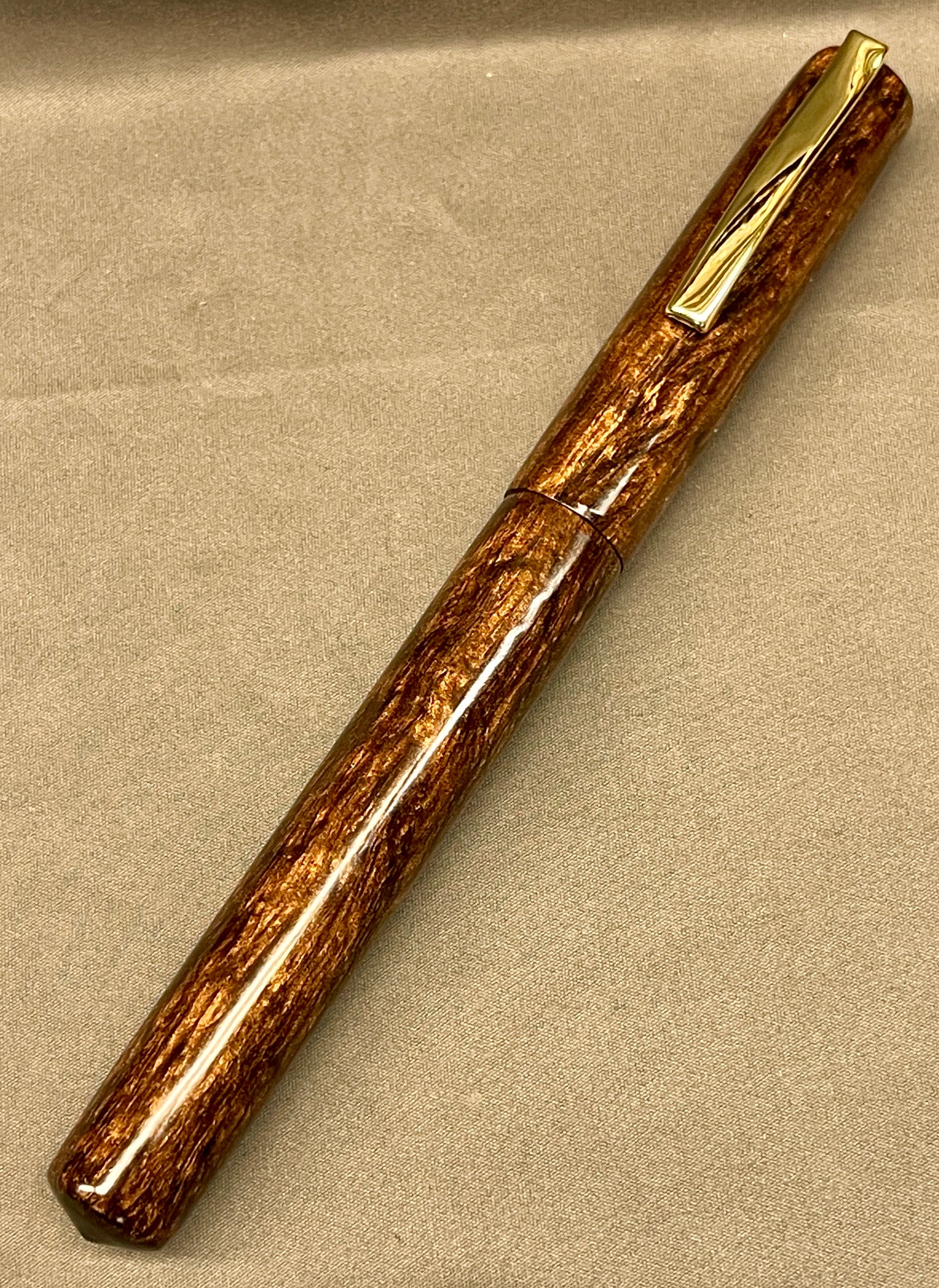 Z - Chocolate Pearl 2.0 Pen with clip