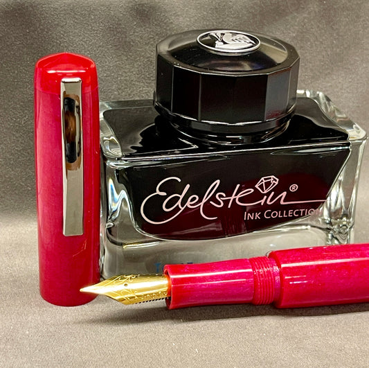 Z - Vibrant Pink Pearl Pen with clip