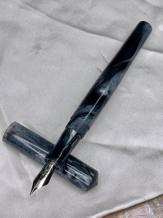 Z - Genesis Fountain Pen