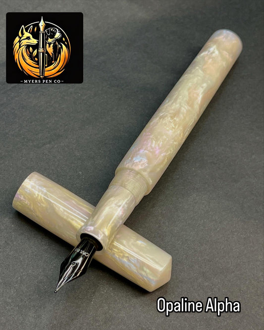 Z - Opaline Fountain Pen (Sarah)