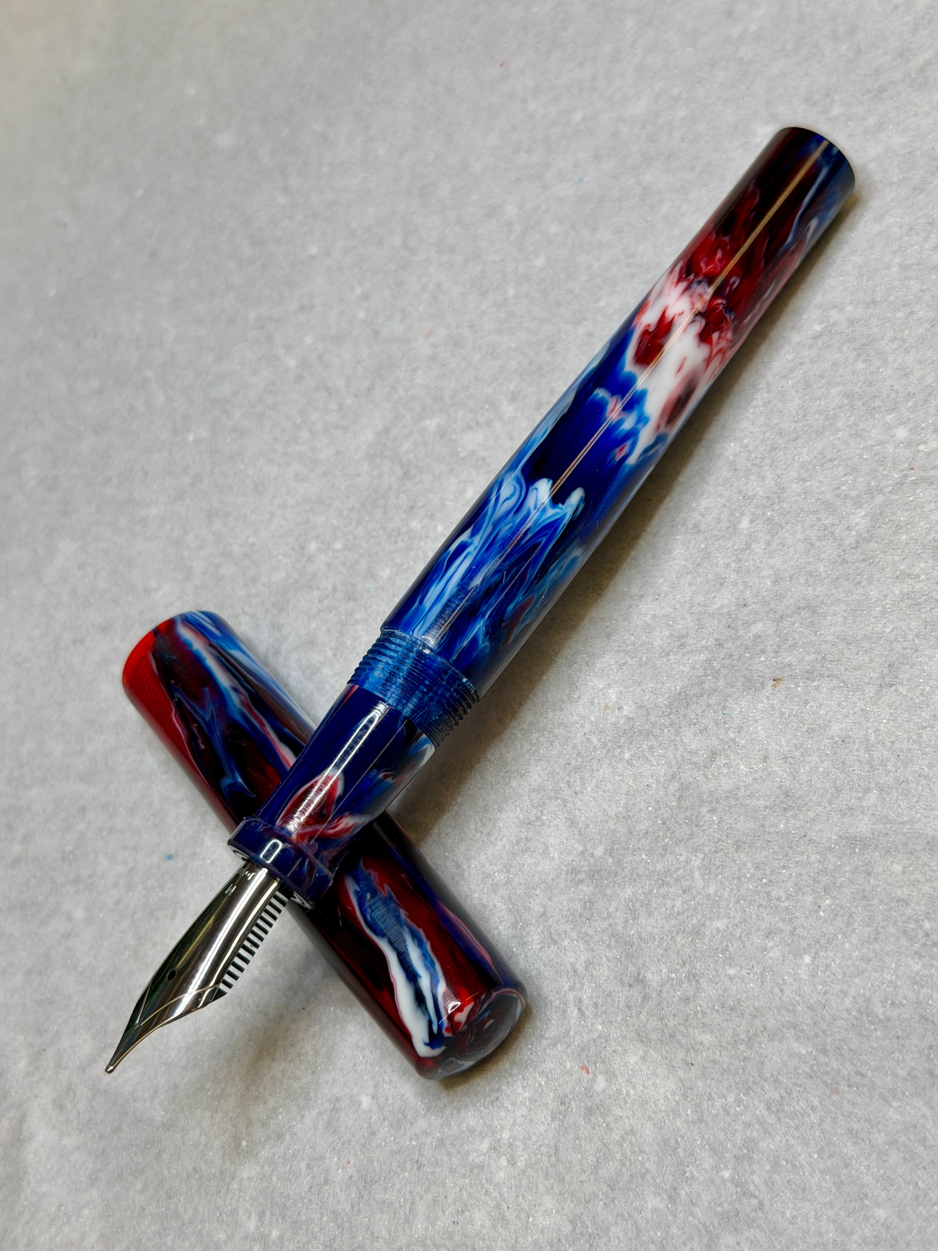 PMJ Dark Mia Petite Fountain Pen - #10 (Dar)