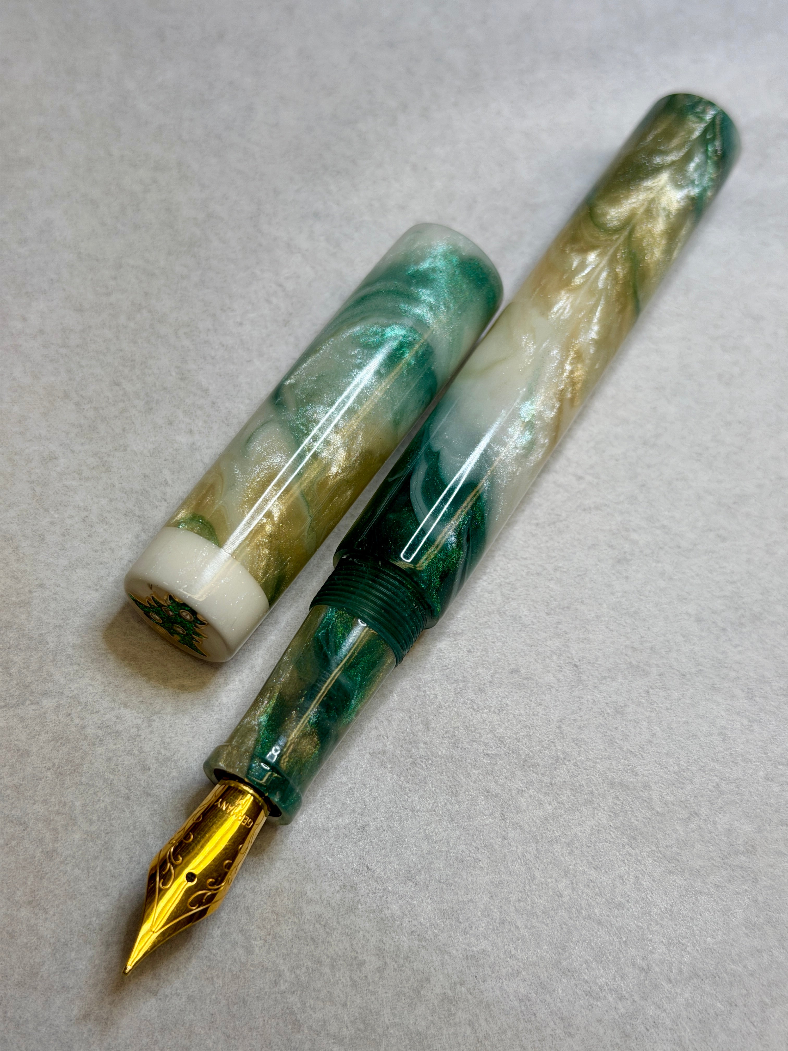 Christmas Tree #8 Alpha Fountain Pen