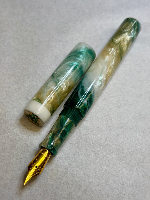 Christmas Tree #8 Fountain Pen