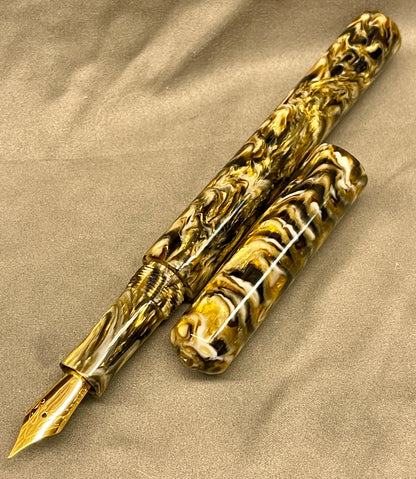 Z - Dust and Gold Pen