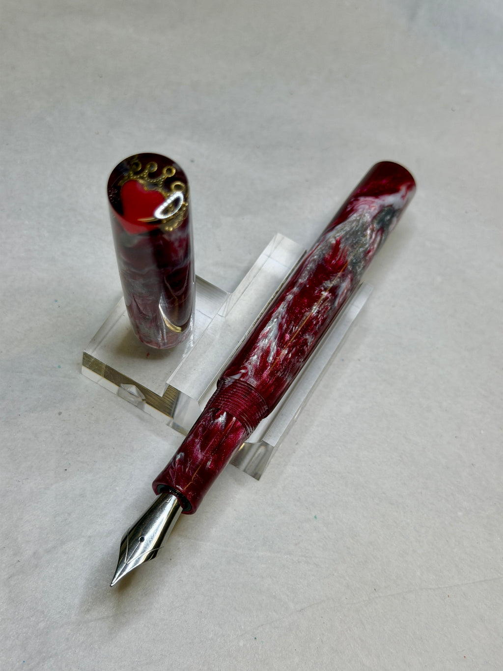 Queen of Hearts Alpha Fountain Pen