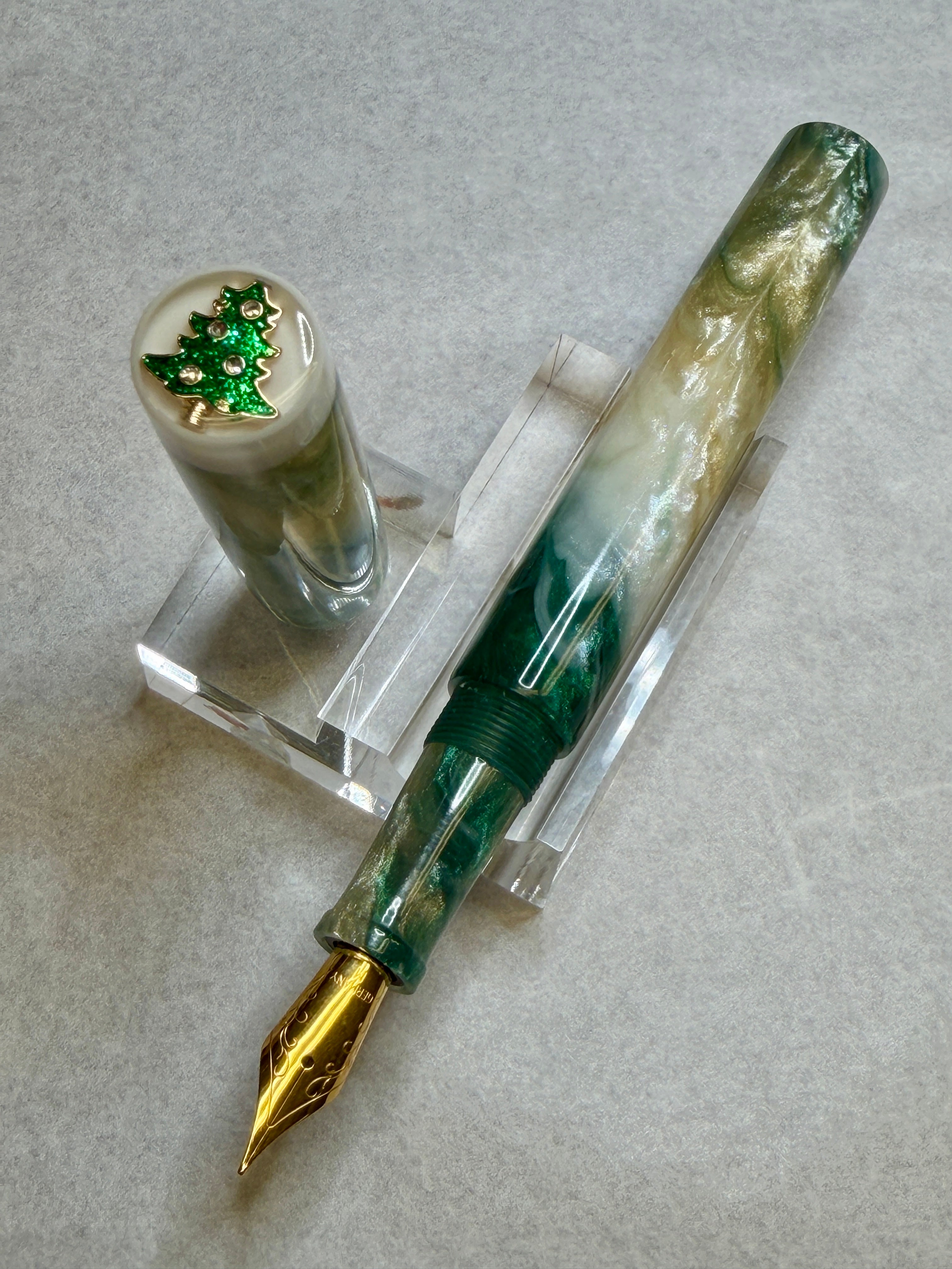 Christmas Tree #8 Alpha Fountain Pen