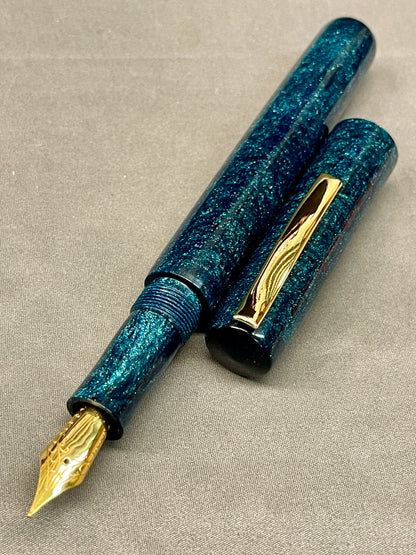 Z - Deep Green Pearl Pen with clip