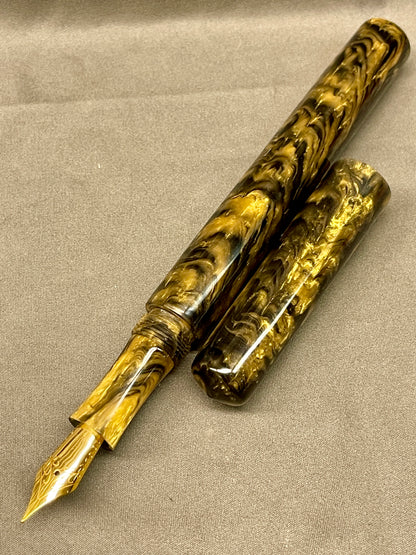Z - Honey Bee Pen