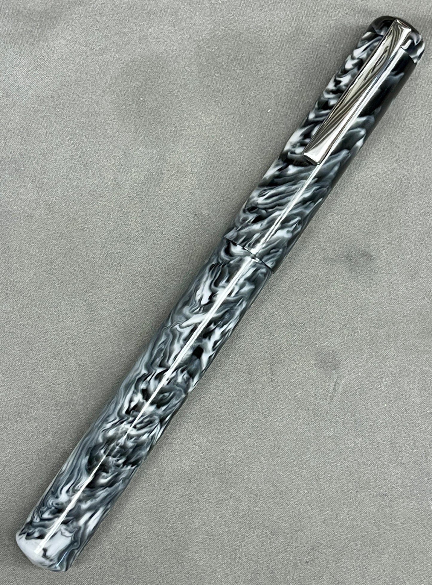 Z - Penguin’s Tuxedo Pen with clip