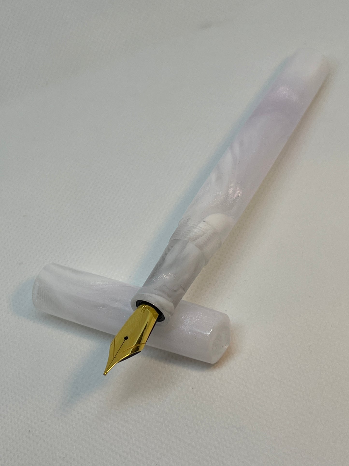 Ghost White Fountain Pen
