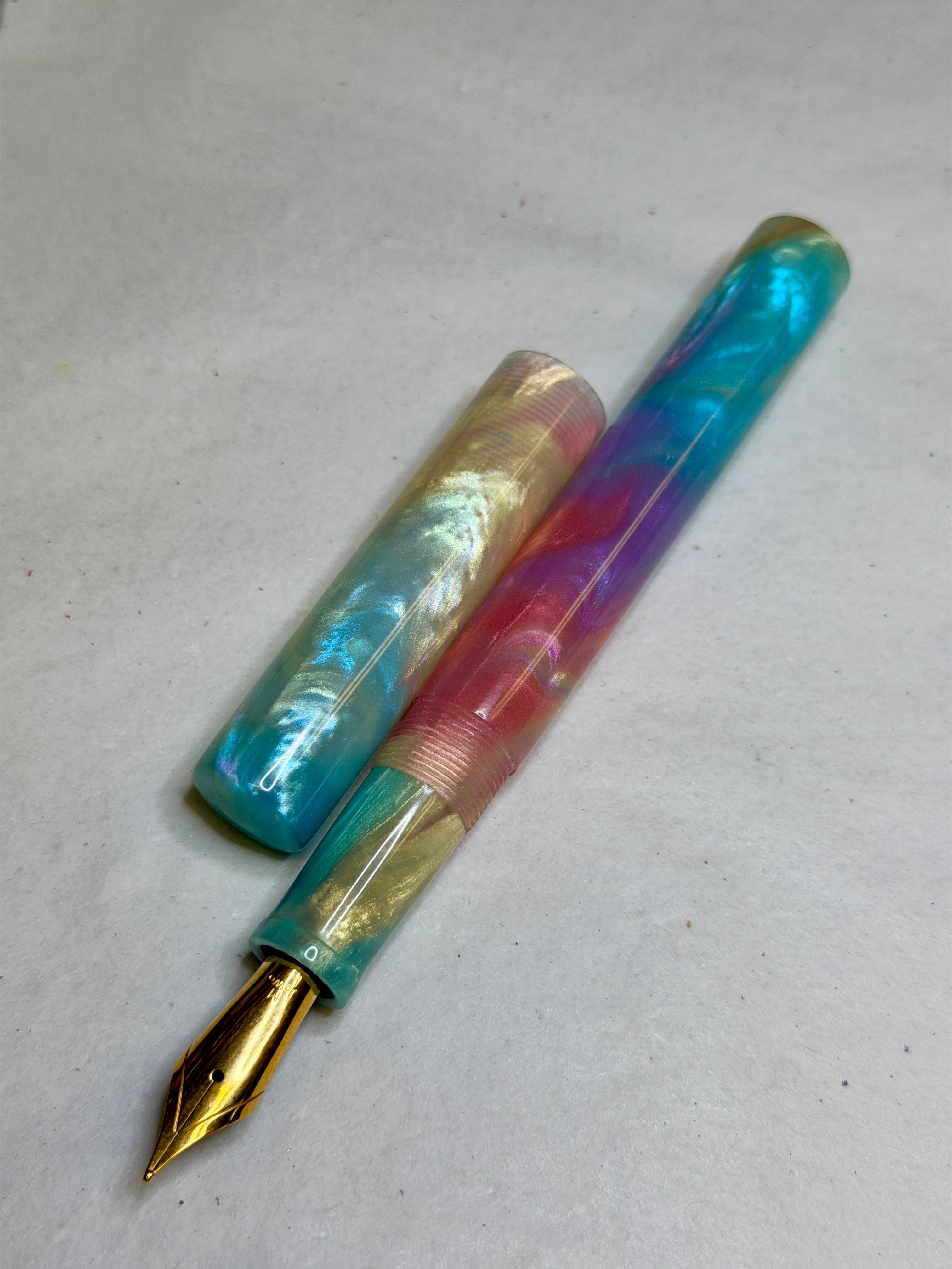 Opaline Extreme Swirl Alpha Petite Fountain Pen - CM