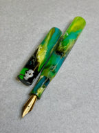Perpetual Motion Panda Alpha Fountain Pen