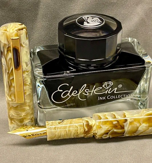 Z - Faux Musk Ox Pen with clip (Katherine)