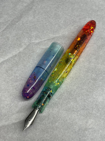 Z - Rainbow Glitter Fountain Pen (Diana)