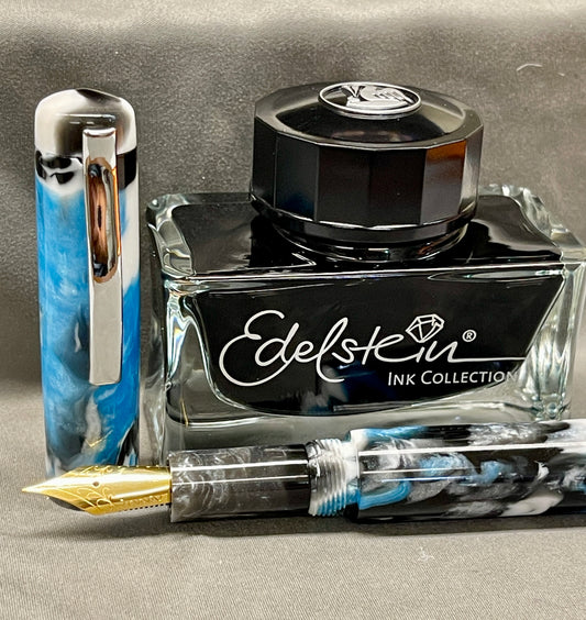 Z - Arctic Twilight Pen with clip (Jamie)