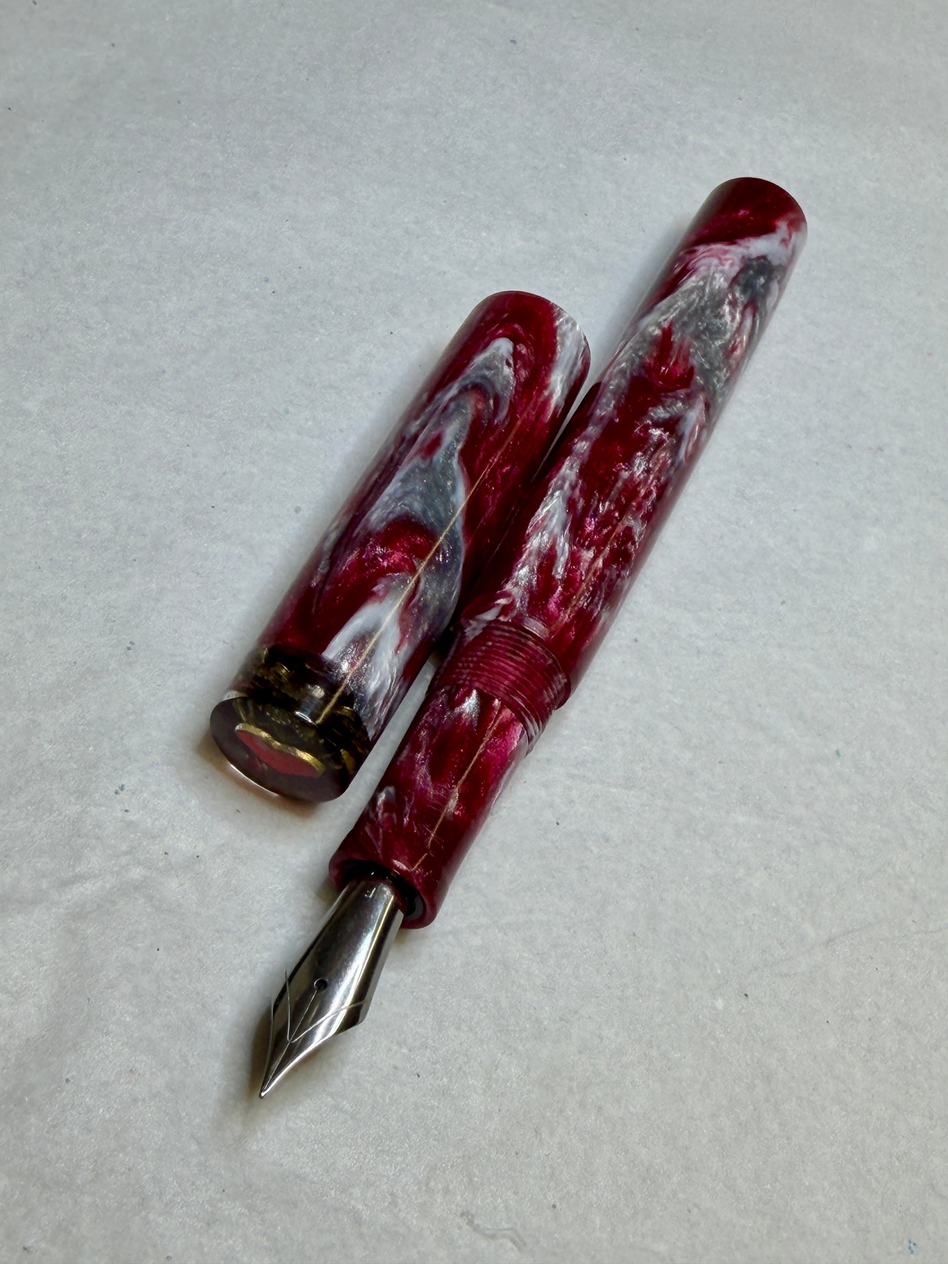Queen of Hearts Alpha Fountain Pen