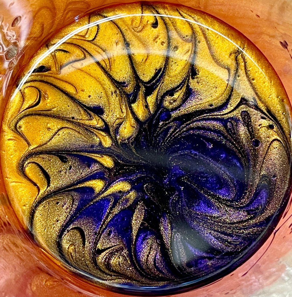 Custom color pour