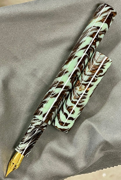 Z - Tiger Mint Pen