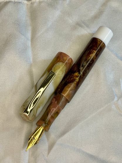 Z - Death by Choclate Fountain Pen