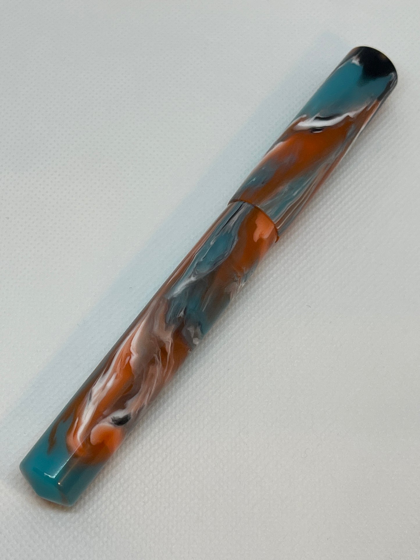 Betta Fight (O/B) Fountain Pen