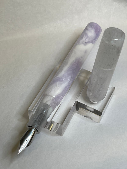 Z - Ghost Lilac Fountain Pen