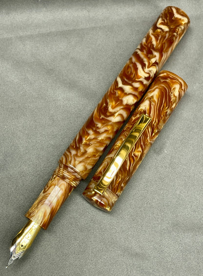 Z - Crème Brûlée Pen with clip (Regie)
