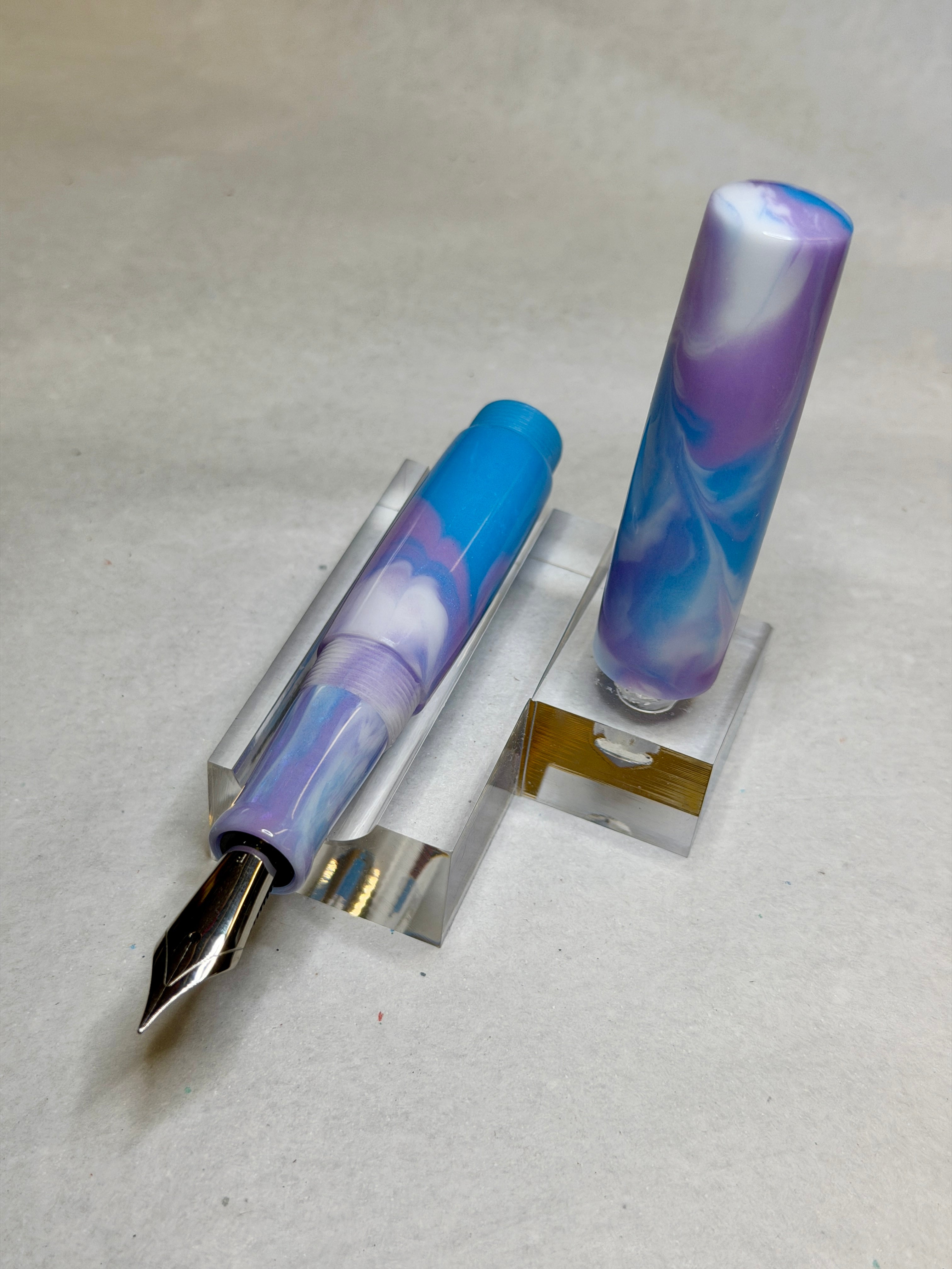 Berries & Cream Kensington Fountain Pen