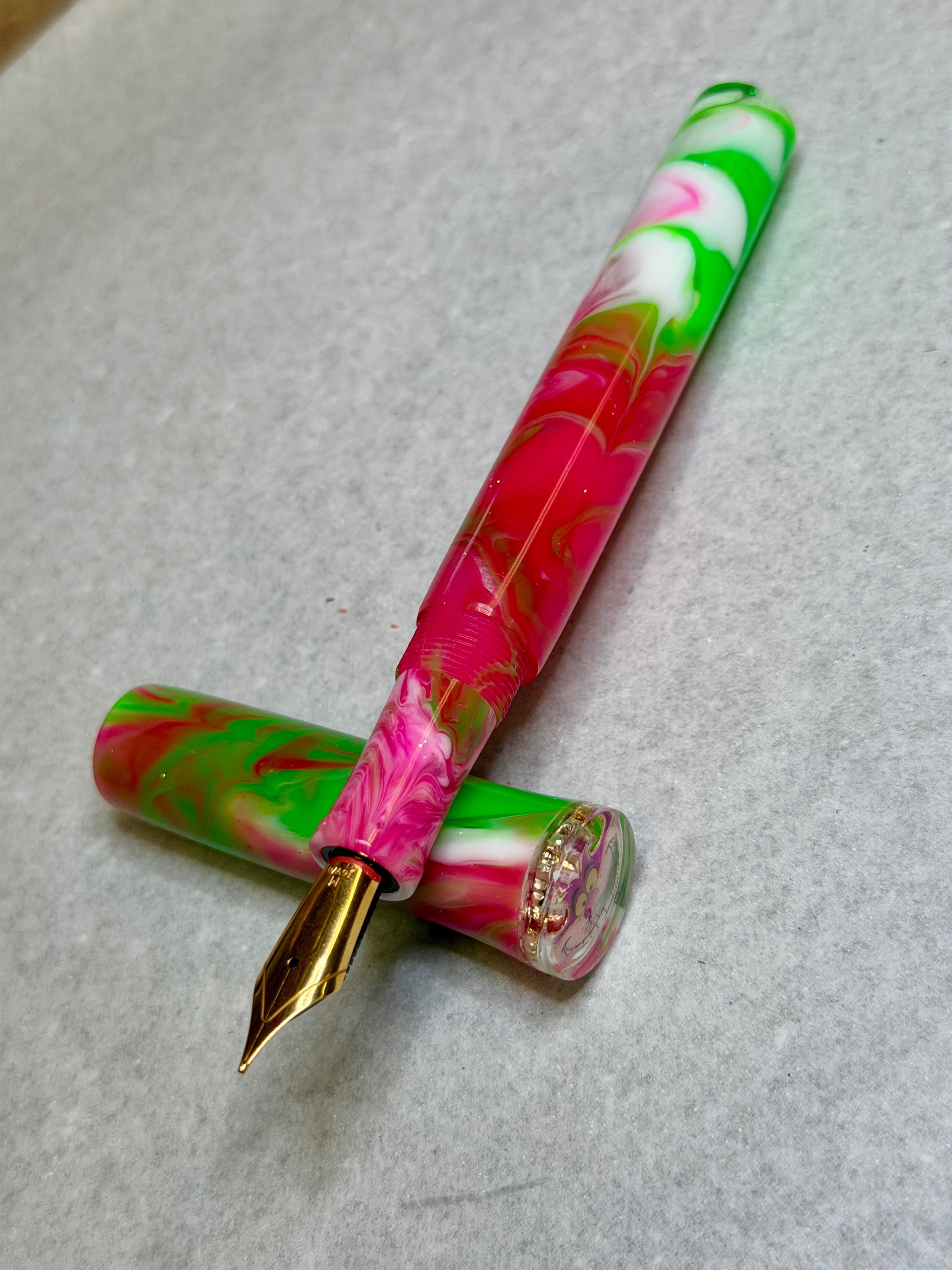 Rosetta Swirl Cheshire Cat Alpha Fountain Pen