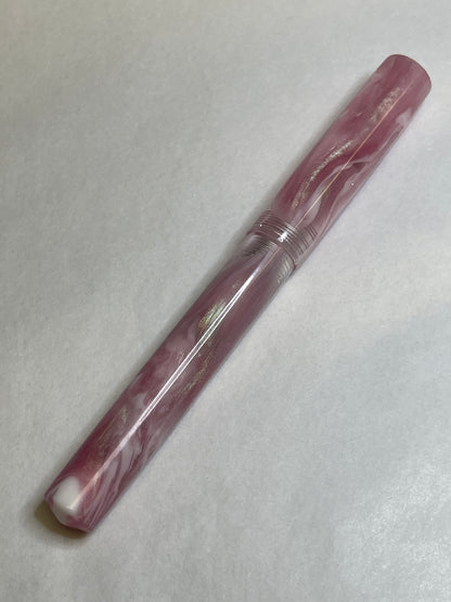 Z - Ghost Pink Fountain Pen