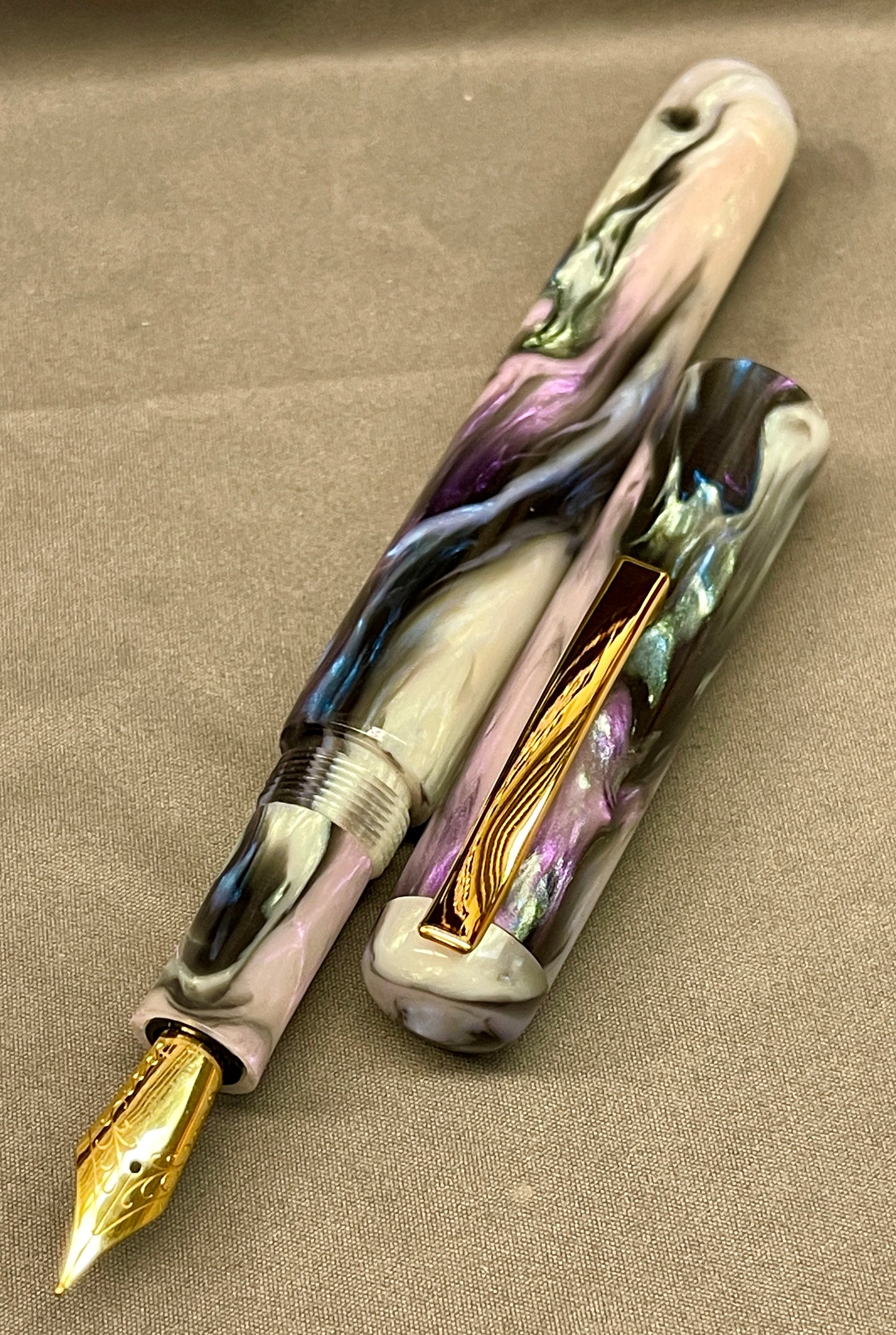 Z - Abalone Extreme 4.0 Pen with clip (Teresa)