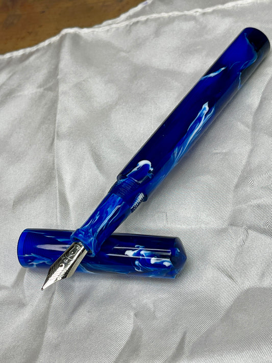 Z - Akula Fountain Pen