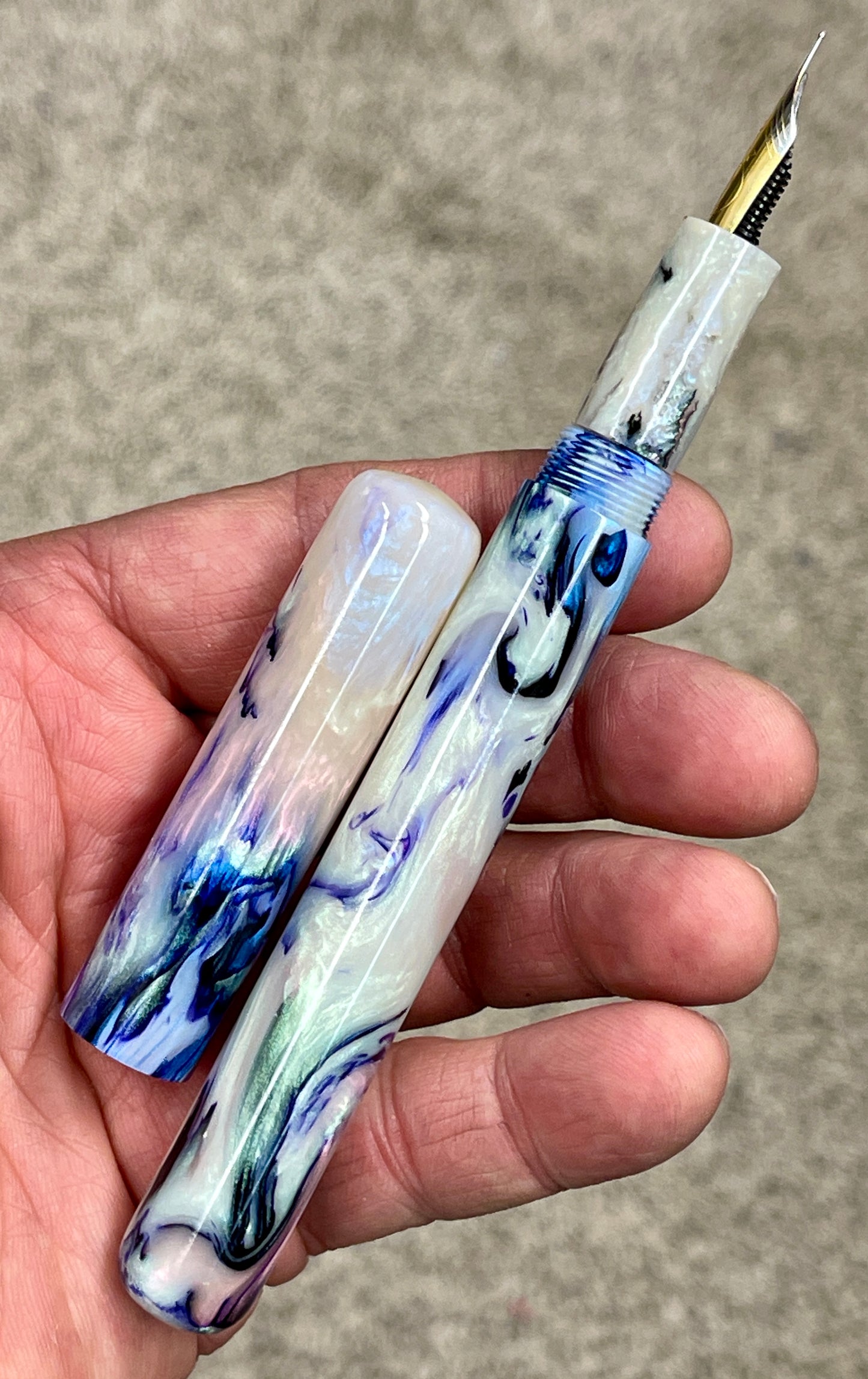 Z - Abalone Extreme Fountain Pen (Jamie)