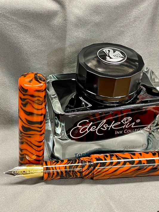 Z - Tiger Pen