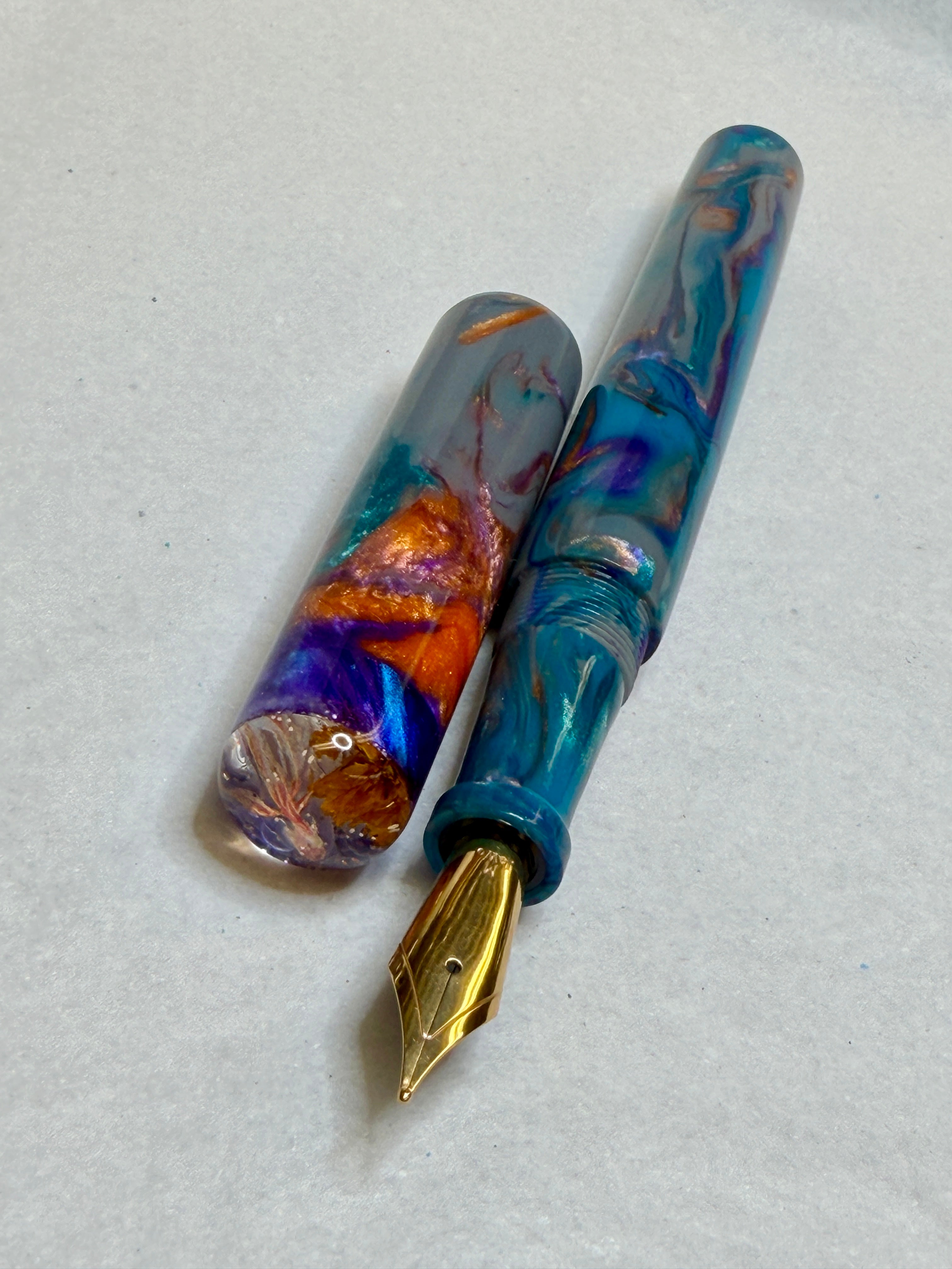 Hippocampus Koi Alpha Fountain Pen (Liana)