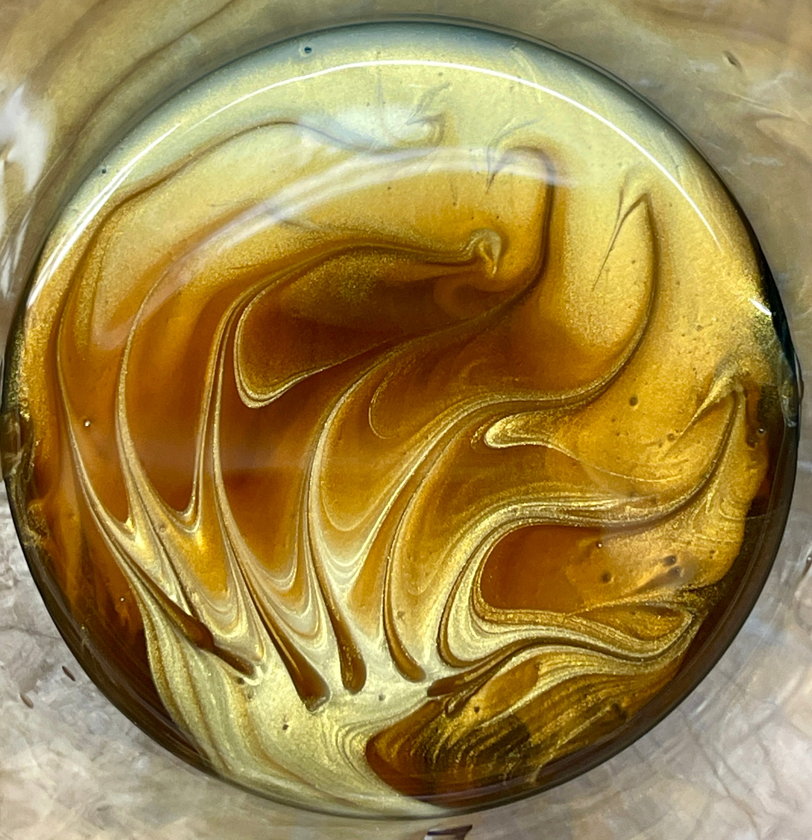 Custom color pour