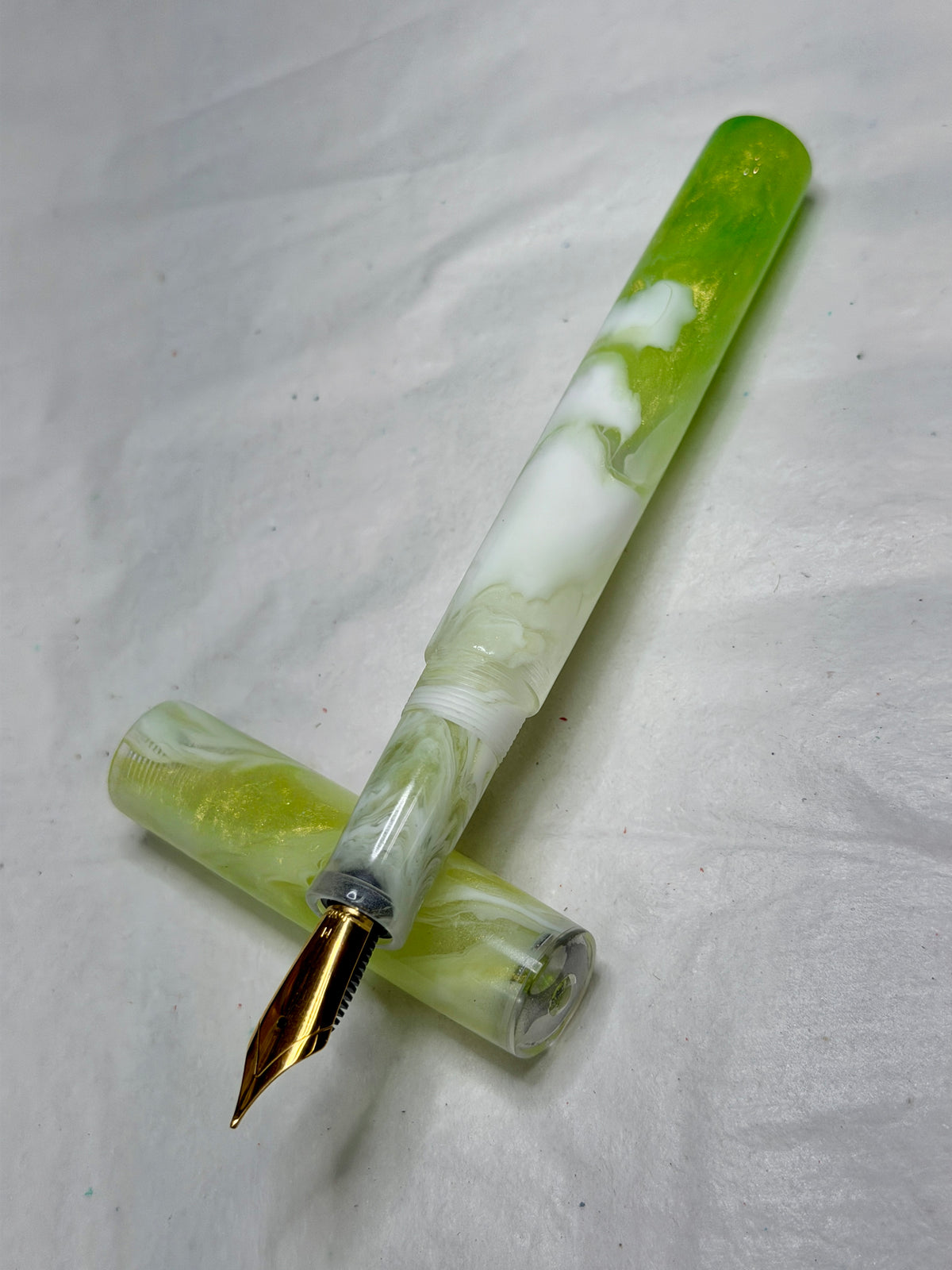 Peridot Alpha Fountain Pen with finial - CM